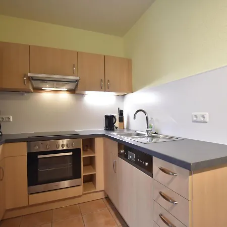 Σπίτι διακοπών In Mit Garten